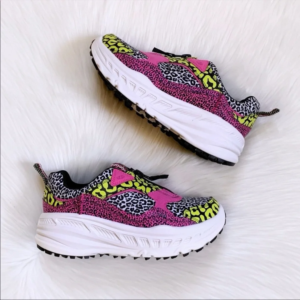 UGG CA805 Zip Safari Sneaker - Picture 5 of 8